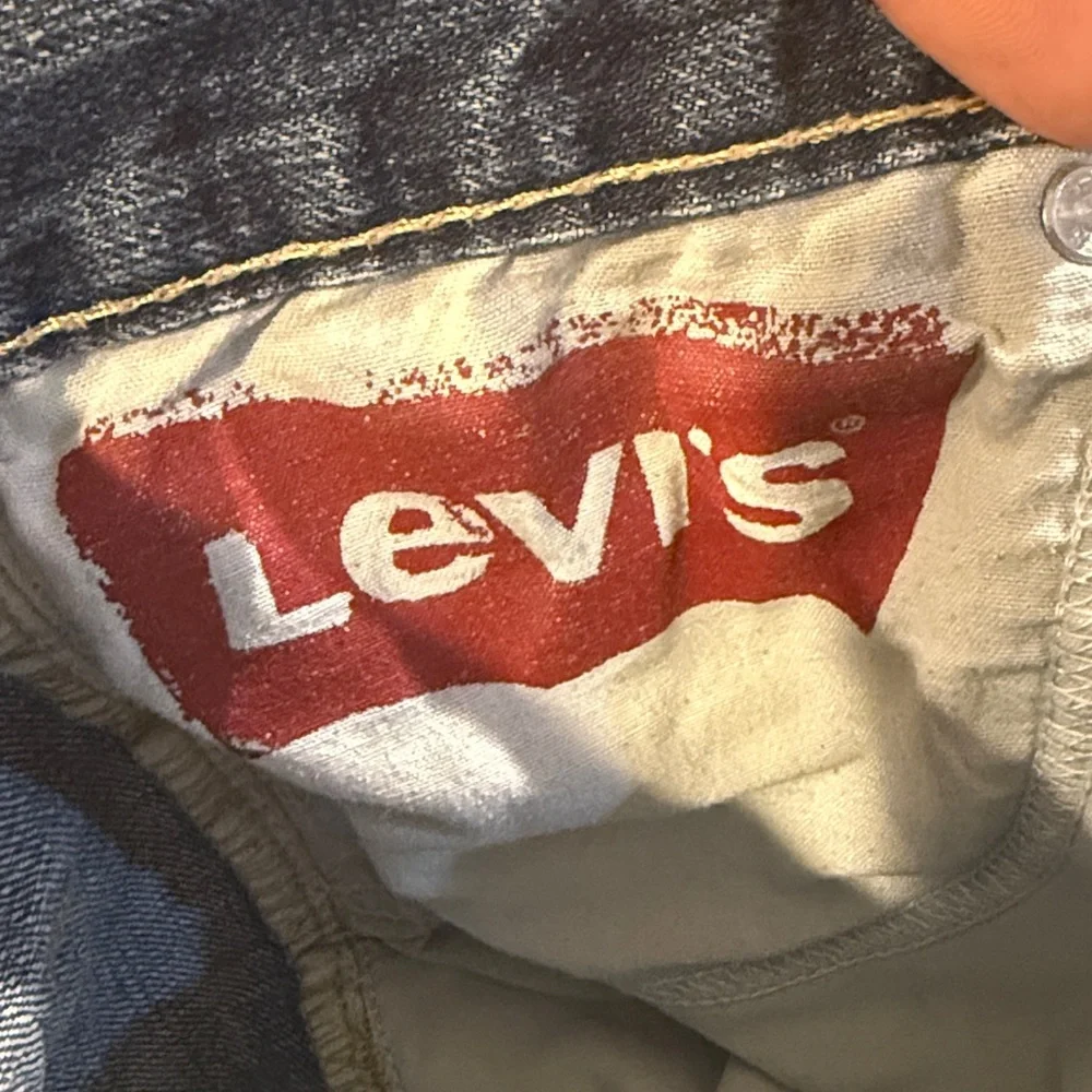 310 Levi’s 514 Slim Straight Jeans Men’s 28x28 Dark Wash Denim Classic Fit